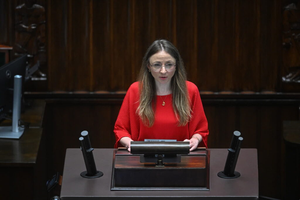 MRPiPS wprowadza pilotaż skróconego czasu pracy 1 Agnieszka Dziemianowicz-Bąk, ministra pracy (PAP/Radek Pietruszka)