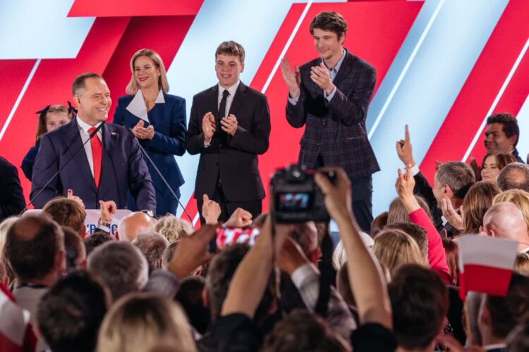 Karol Nawrocki na wieczorze wyborczym po głosowaniu w II turze (x.com/NawrockiKn)