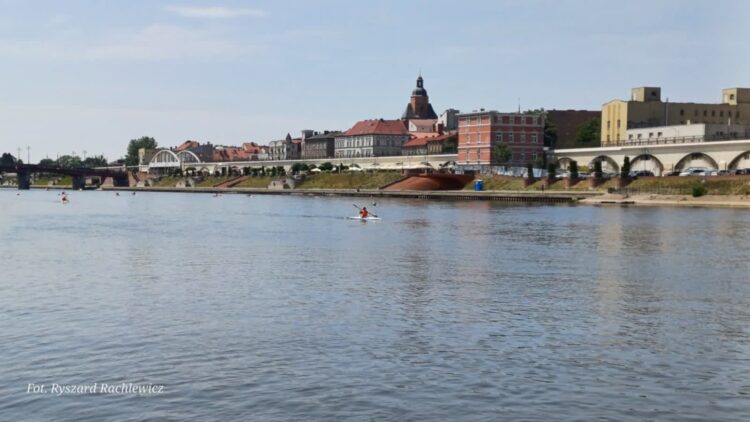 Kajakarze walczyli na Warcie 9 Kajakarze walczyli na Warcie Radio Zachód - Lubuskie