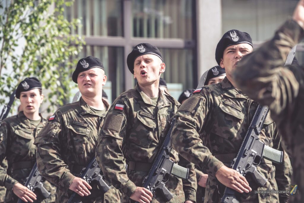 150 ochotników złożyło przysięgę na sztandar Radio Zachód - Lubuskie