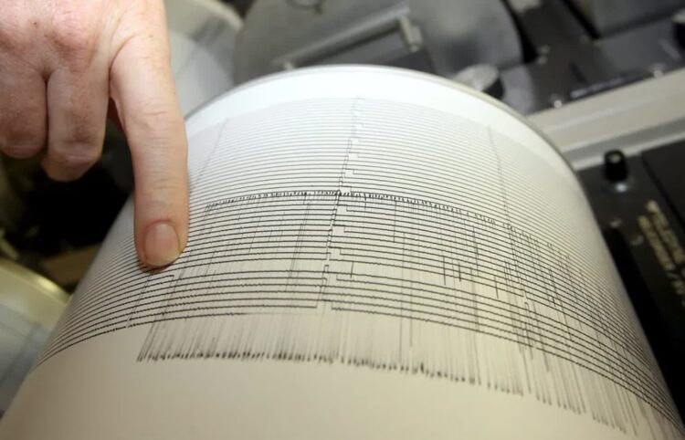 Sejsmograf - zdjęcie ilustracyjne Fot. PAP/EPA/CLAUDIO PERI