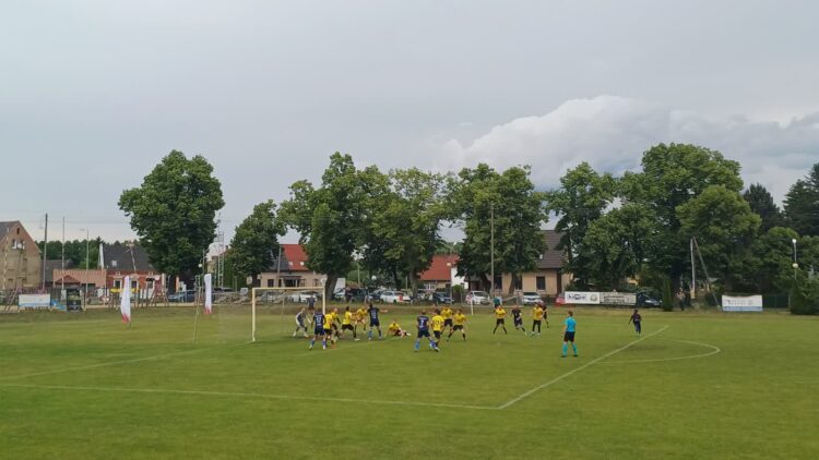 Victoria bliżej utrzymania, Promień spadł do okręgówki 9 fot. Jakub Lesiński