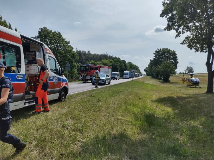 Po wypadku zablokowana DK29 koło Krosna Odrzańskiego 9 Fot. KPP Krosno Odrzańskie