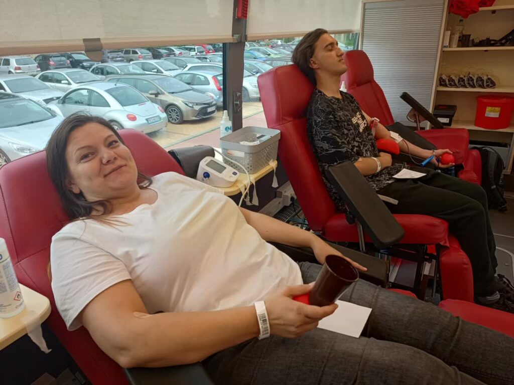 Akcja krwiodawstwa przy żarskim starostwie powiatowym fot. K.Gonera