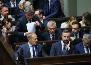 Członkowie rządu w Sejmie Fot. PAP/Rafał Guz