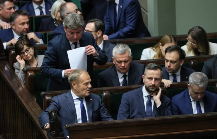 Członkowie rządu w Sejmie Fot. PAP/Rafał Guz