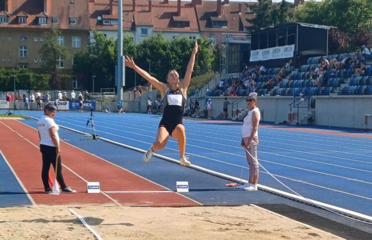 Grand Prix ALKS AJP: dzieci, młodzież i...walka o bilet do Madrytu 9 Nikola Horowska walczyła o start w Drużynowych Mistrzostwach Europy, zawodniczki ALKS AJP jednak w Madrycie zabraknie