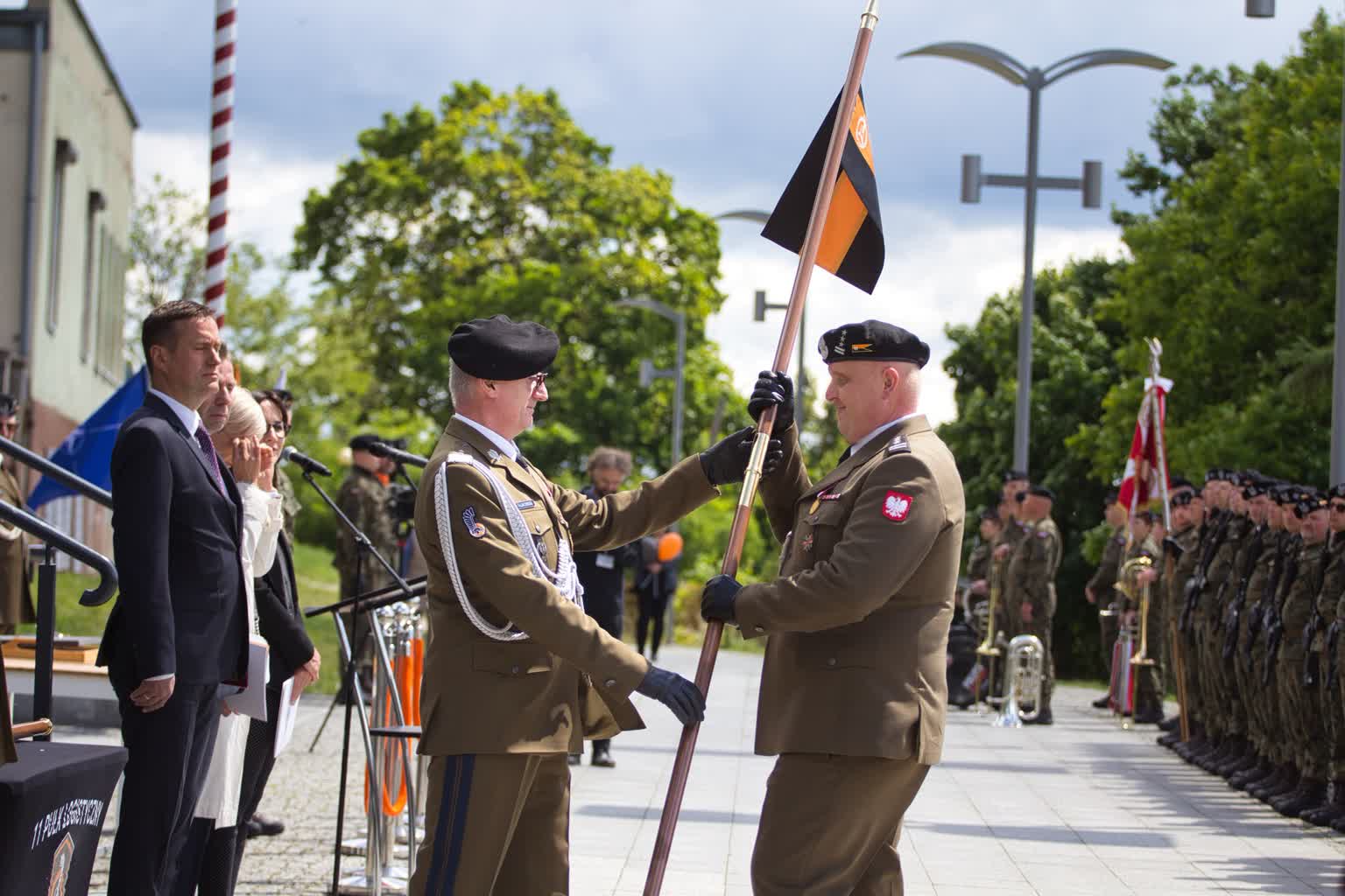 Wojskowy pułk znów stacjonuje w Krośnie