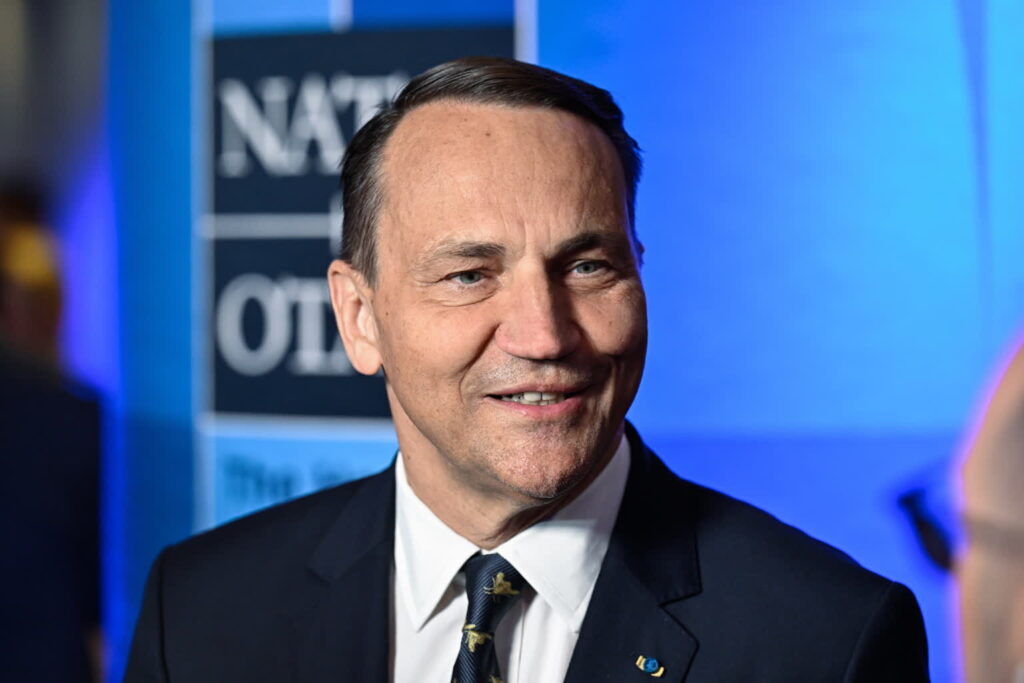 Sikorski dla PAP o szczycie NATO i jego rezultatach 5 Fot. PAP/Wiktor Dąbkowski