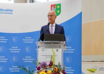 Marszałek Marcin Jabłoński na sesji absolutoryjnej (fot. Paweł Wańczko/lubuskie.pl)