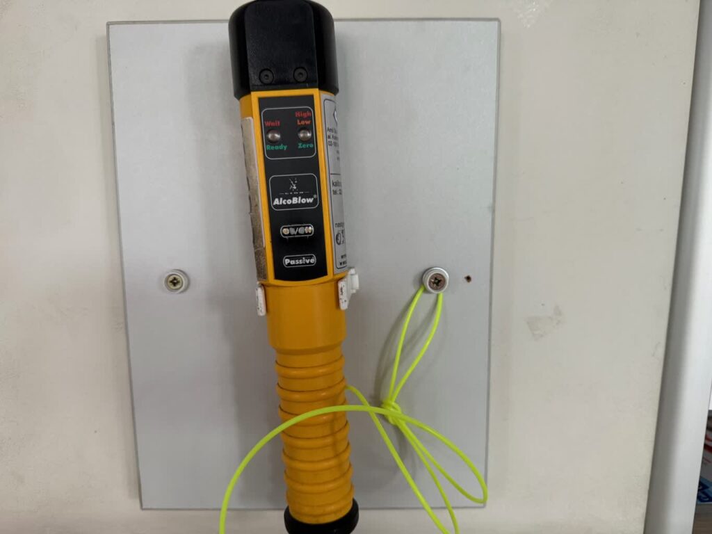 Radny na gazie w służbowym samochodzie Radio Zachód - Lubuskie