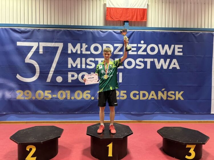 Patryk Bielecki młodzieżowym mistrzem Polski w grze podwójnej 9 fot. Facebook/Gorzowski Klub Sportowy