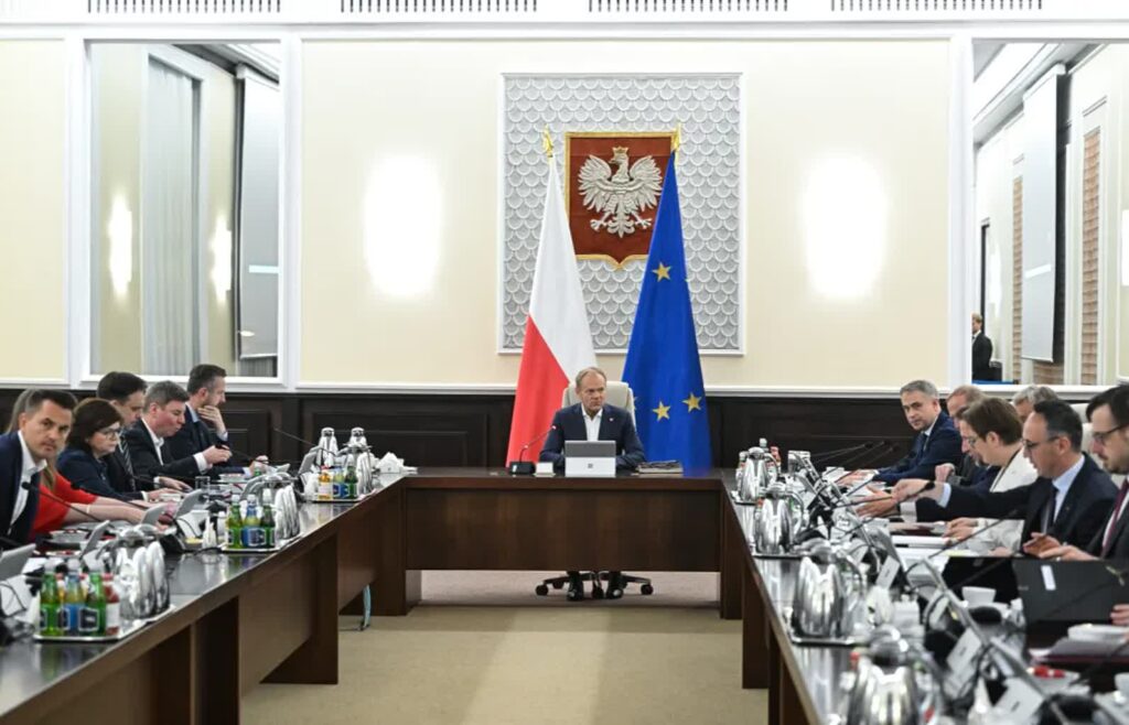 Płaca minimalna i stawka godzinowa w 2026 r. Jest decyzja rządu 3 Posiedzenie rządu Fot. PAP/Radek Pietruszka