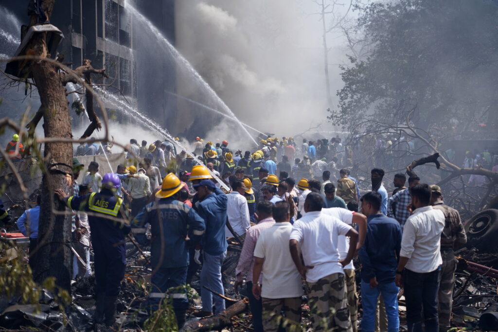 Katastrofa lotnicza w Indiach. Na pokładzie samolotu ponad 200 osób [ZDJĘCIA] Radio Zachód - Lubuskie