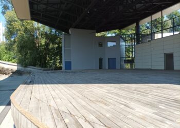 Remont amfiteatru – ruszył przetarg na prace Radio Zachód - Lubuskie