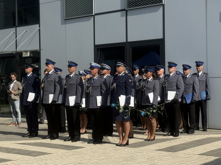 Powiatowe obchody Święta Policji w Krośnie Odrzańskim 9 Powiatowe obchody Święta Policji w Krośnie Odrzańskim Radio Zachód - Lubuskie