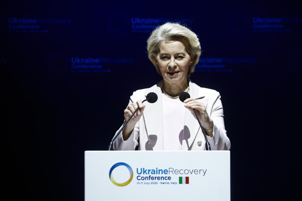Ursula von der Leyen (PAP/EPA/ANGELO CARCONI)