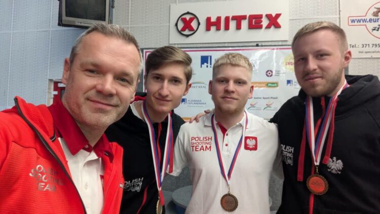 Dwa złota Gwardzistów na Zawodach Nadziei Olimpijskich 9 fot. Facebook/Polski Związek Strzelectwa Sportowego