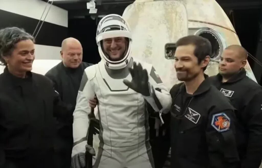 Sławosz Uznański-Wiśneiwski. Fot. AX-4 (screen)