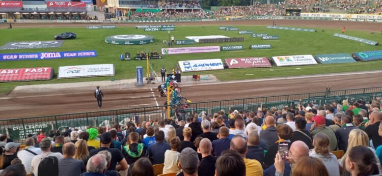 Falubaz się postawił choć było tylko pół składu 9 Falubaz się postawił choć było tylko pół składu Radio Zachód - Lubuskie