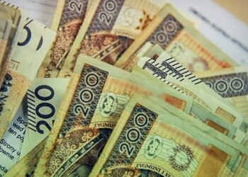 Podrabiał banknoty na drukarce. Wpadł kupując truskawki Radio Zachód - Lubuskie