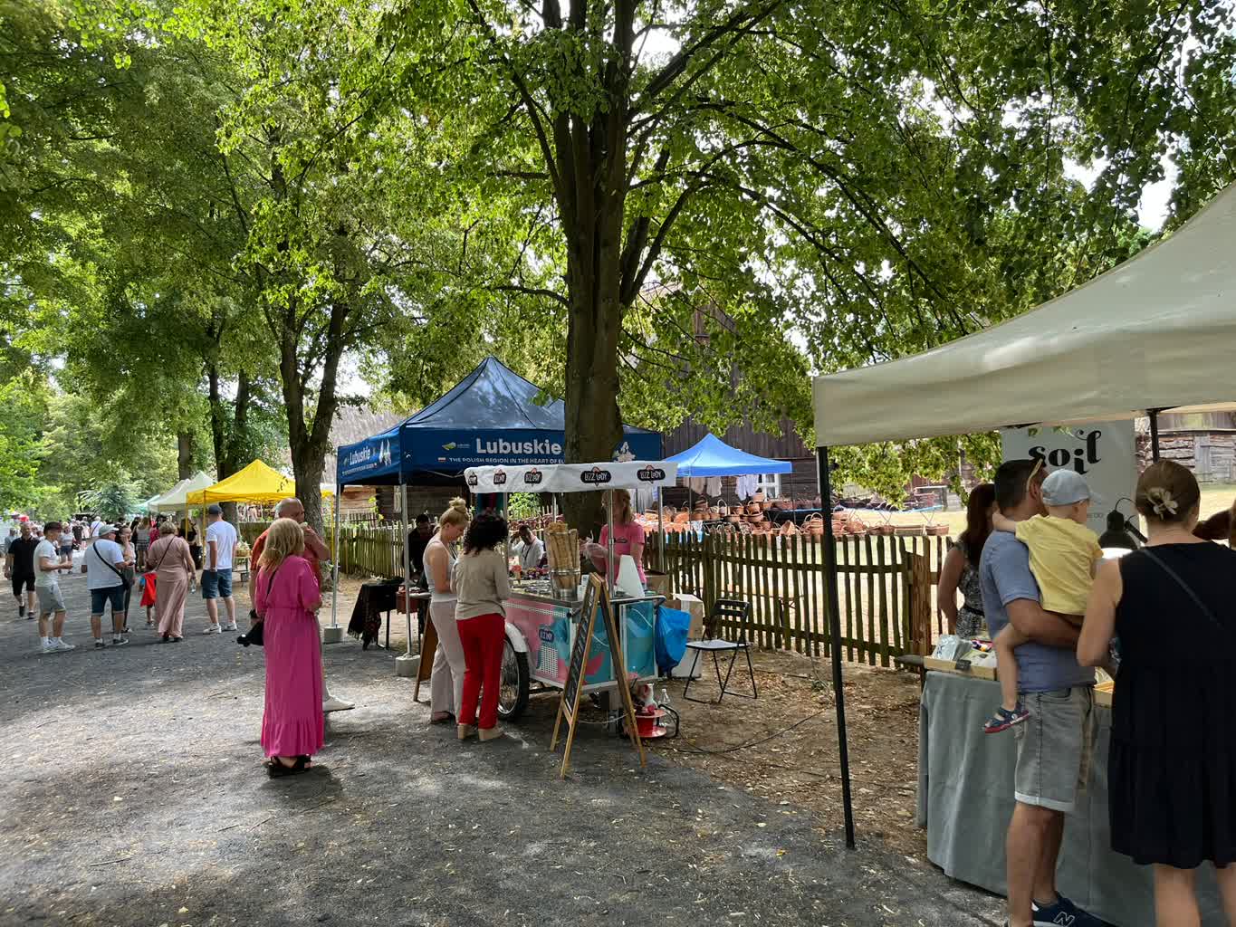 „Dobre, smaczne, bo Lubuskie” w skansenie w Ochli [ZDJĘCIA] Radio Zachód - Lubuskie