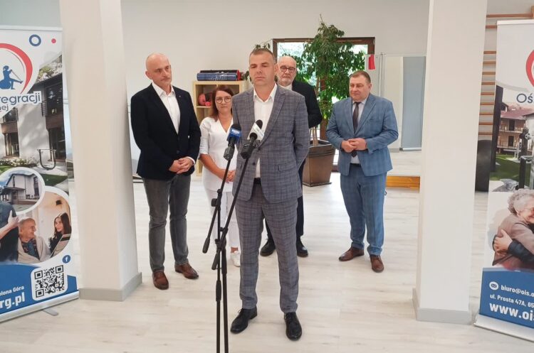 Program "Lubuszanie zdrowi w pracy 2025-2026" - konferencja w Ośrodku Integracji Społecznej (fot. Piotr Bakselerowicz)