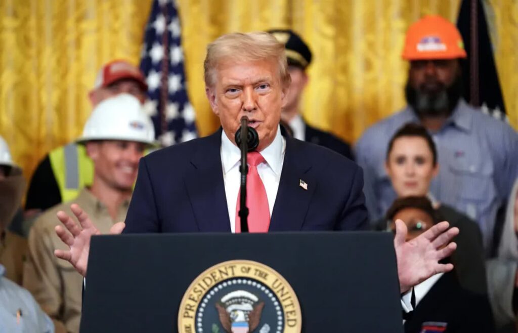 Donald Trump Fot. PAP/EPA/KEN CEDENO/POOL