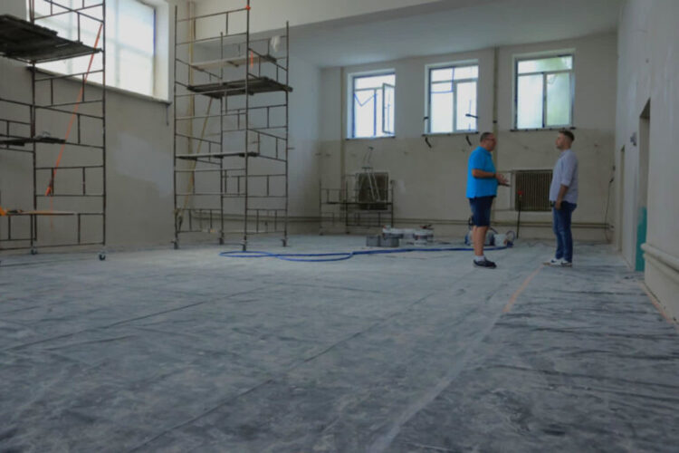 Wakacyjne remonty w nowosolskich szkołach 9 SP nr 6 - Nowa Sól