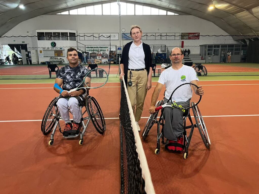 P. Miętrkiewicz deblowym mistrzem Polski w tenisie na wózkach P. Miętrkiewicz deblowym mistrzem Polski w tenisie na wózkach Radio Zachód - Lubuskie