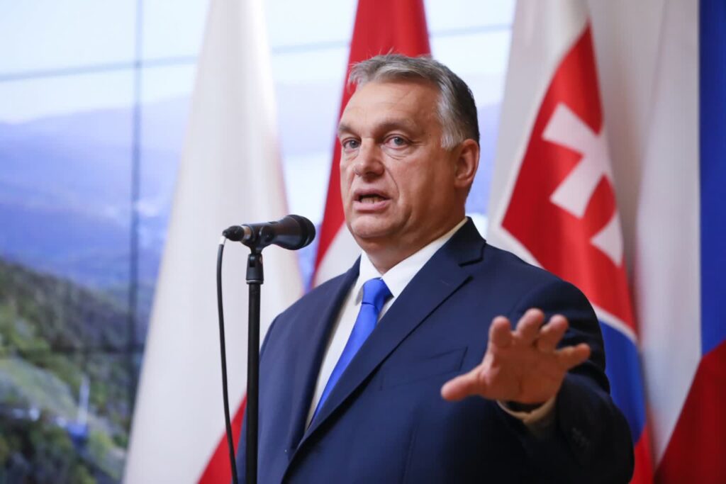 Viktor Orban (PAP/Leszek Szymański)