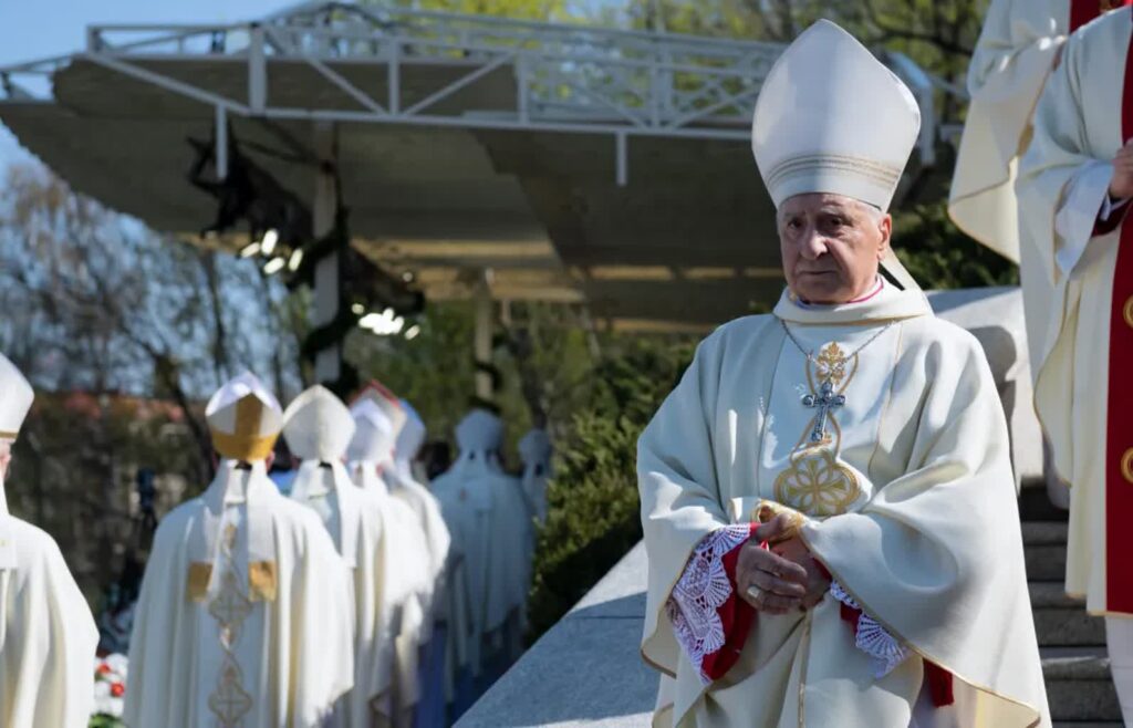 Abp Kowalczyk w poważnym stanie w szpitalu. Prymas prosi o modlitwę 3 Abp Józef Kowalczyk Fot. PAP/Jakub Kaczmarczyk