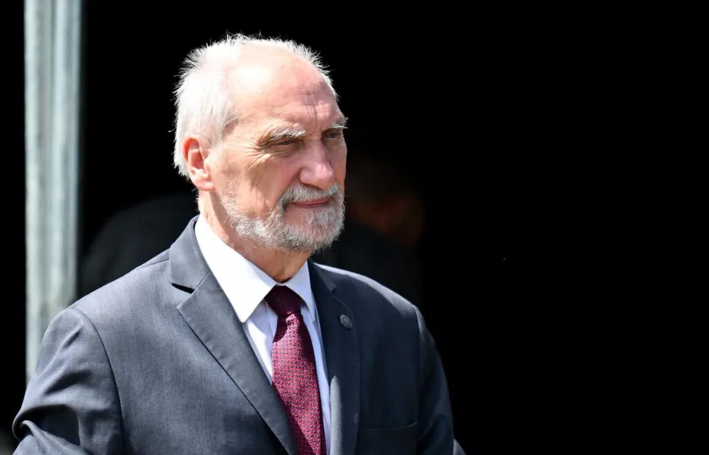 Poseł PiS Antoni Macierewicz, fot. PAP/Piotr Polak