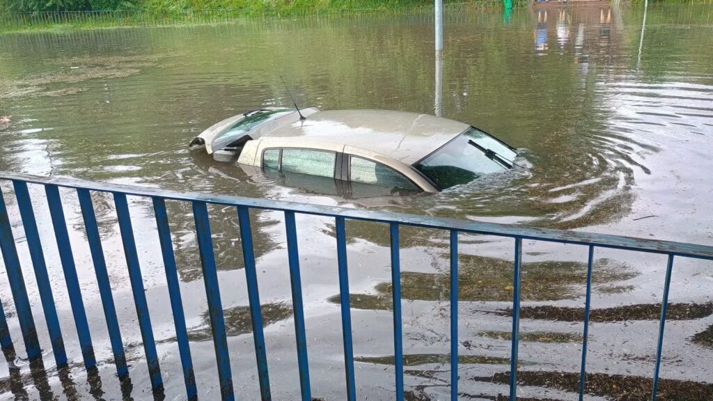 Do godz. 18 strażacy interweniowali 325 razy 1 Fot. Państwowa Straż Pożarna/FB