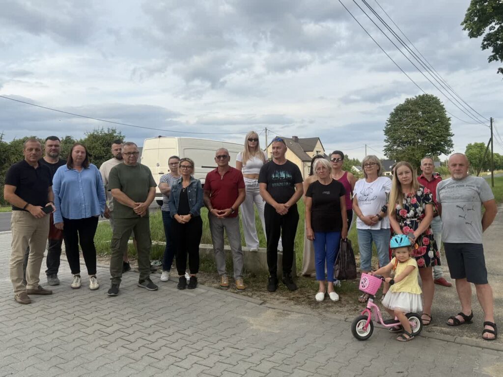 " W naszej wsi jest niebezpiecznie". Mieszkańcy sołectwa Pław mają dość 3 " W naszej wsi jest niebezpiecznie". Mieszkańcy sołectwa Pław mają dość Radio Zachód - Lubuskie