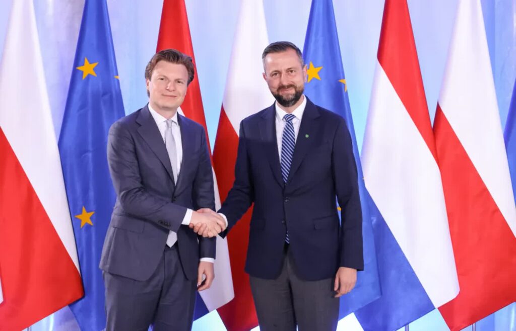 Wicepremier, szef MON Władysław Kosiniak-Kamysz i minister obrony Królestwa Niderlandów Ruben Brekelmans. Fot. PAP/Albert Zawada