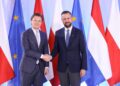 Wicepremier, szef MON Władysław Kosiniak-Kamysz i minister obrony Królestwa Niderlandów Ruben Brekelmans. Fot. PAP/Albert Zawada