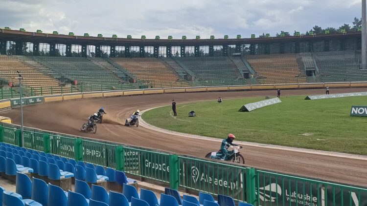 Torunianie lepsi od osłabionego Falubazu 9 fot. Jakub Lesiński