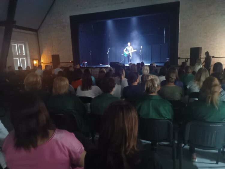 Resocjalizacja przez muzykę w zakładzie karnym w Krzywańcu 9 fot. K.Gonera
