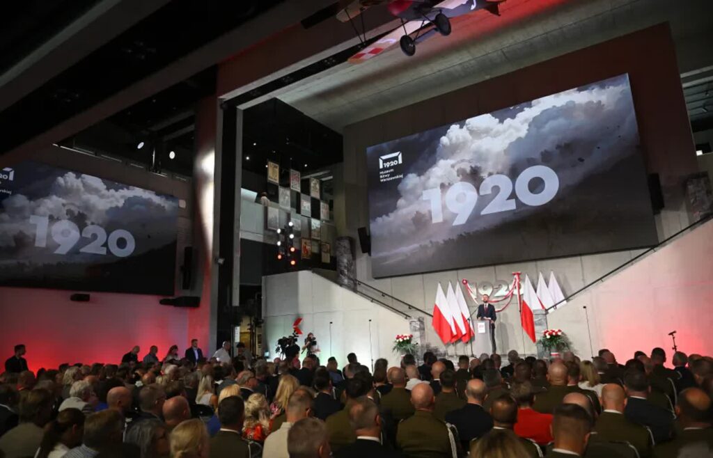 Uroczyste otwarcie Muzeum Bitwy Warszawskiej 1920 roku w Ossowie Fot. PAP/Marcin Obara