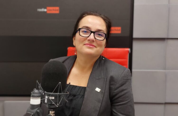Anita Kucharska-Dziedzic w studiu Radia Zachód