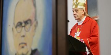 Biskup bielsko-żywiecki Roman Pindel. Fot. PAP/ Jarek Praszkiewicz