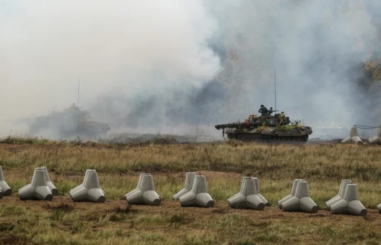 Tarcza Wschód (zdjęcie ilustracyjne). Fot. PAP/Tomasz Waszczuk