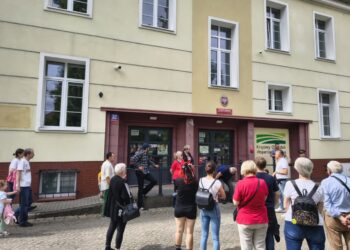 Odwiedź stare koszary Radio Zachód - Lubuskie