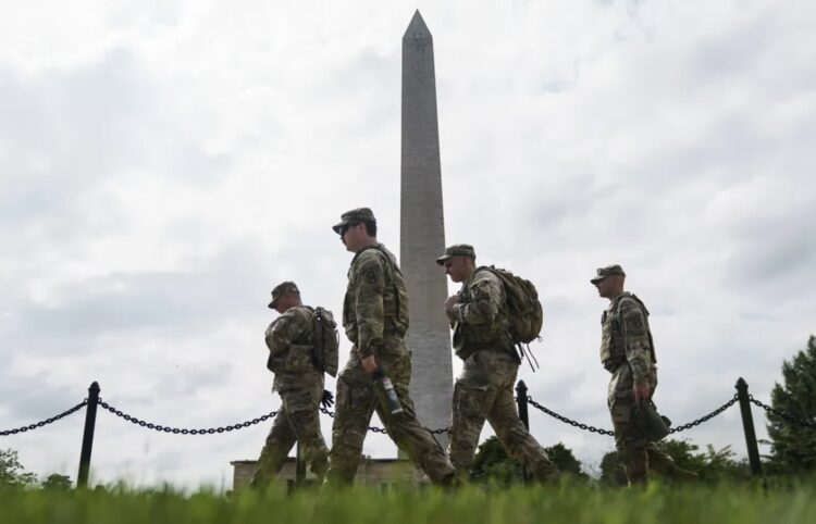 Gwardia Narodowa w Waszyngtonie Fot. PAP/EPA/WILL OLIVER