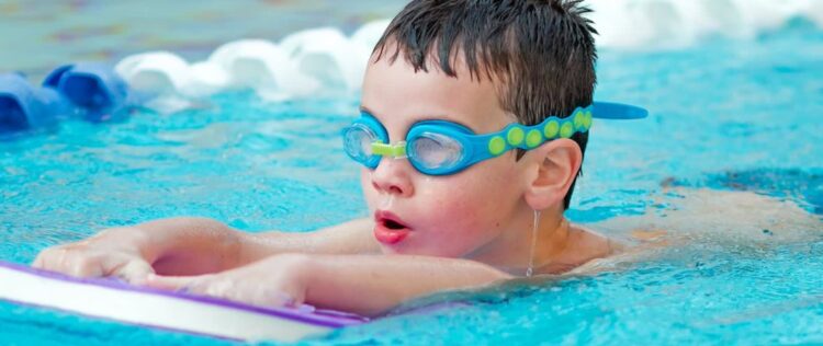 Dzieci z Kargowej uczą się pływać 9 fot. samorzad.gov.pl