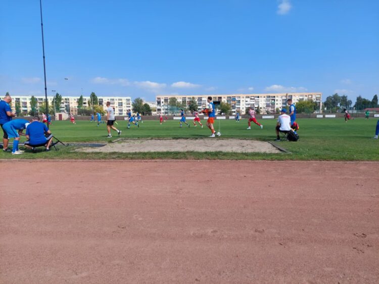 Odra Nietków z pierwszą wygraną. Dozamet kończył mecz w dziesiątkę 9 Odra Nietków z pierwszą wygraną. Dozamet kończył mecz w dziesiątkę Radio Zachód - Lubuskie