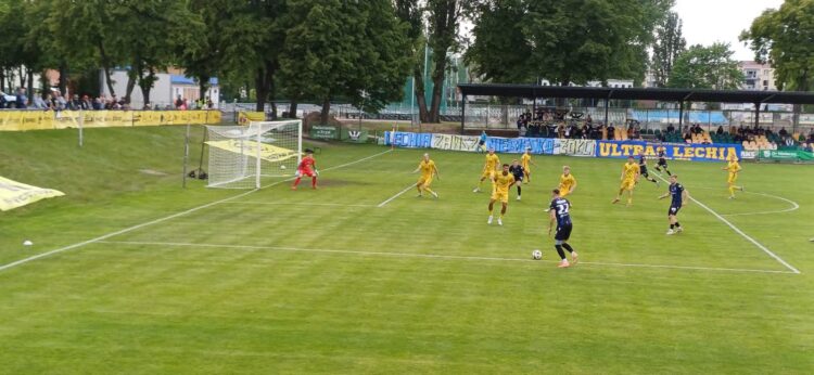 Tym razem piłkarskie derby w Zielonej Górze 9 Tym razem piłkarskie derby w Zielonej Górze Radio Zachód - Lubuskie