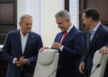 Rząd planuje wsparcie gospodarstw domowych. Prąd po 500 zł/MWh i bon na ciepło 13 PAP/Paweł Supernak