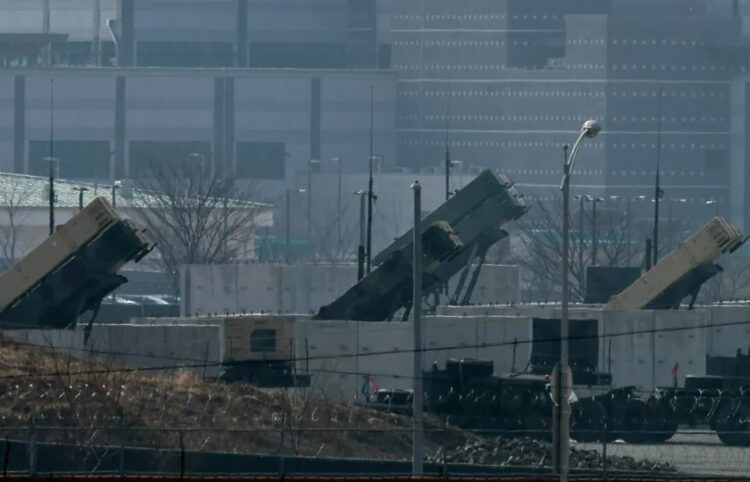 Szef MON: od grudnia dwa holenderskie zestawy systemu Patriot będą rozmieszczone w Polsce 9 Od grudnia dwa zestawy systemu Patriot będą rozmieszczone w Polsce. Fot. PAP/ YONHAP (zdjęcie ilustracyjne)